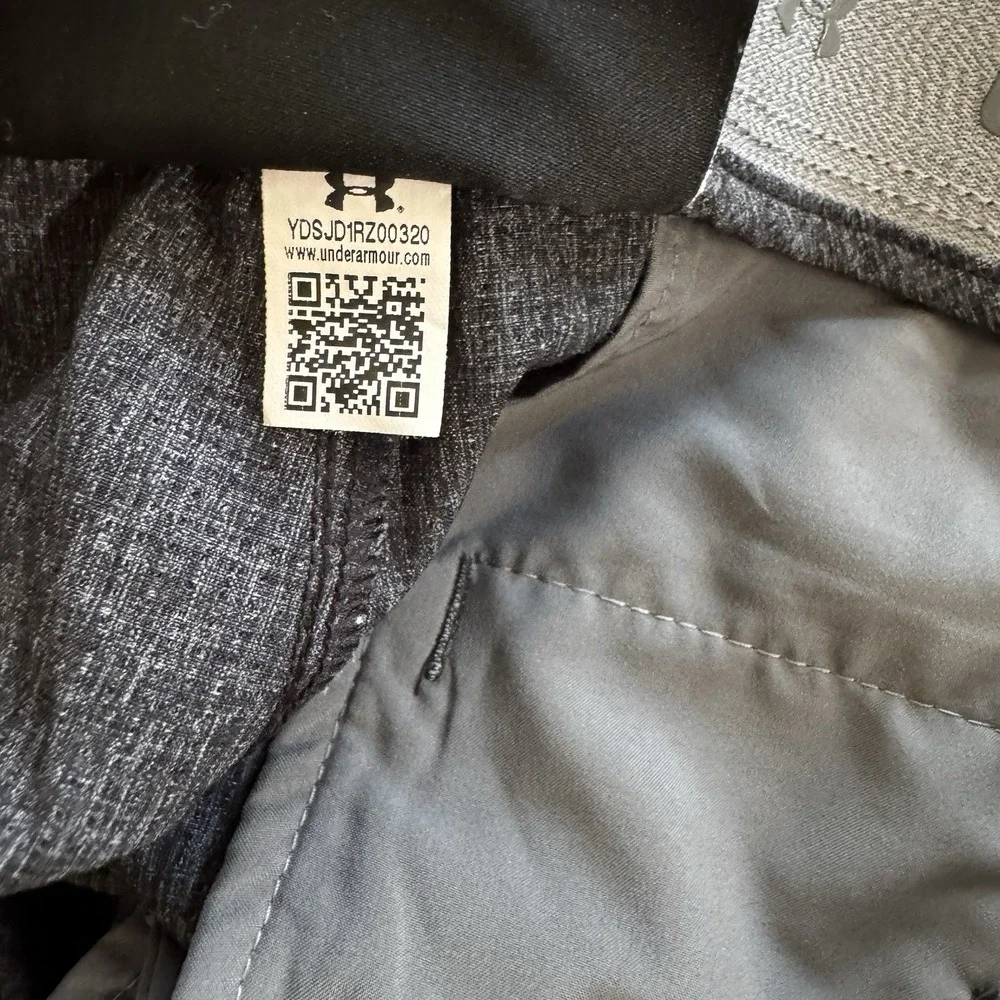 Under Armour Shorts Mens Match Play Golf 34 Gray preppy, athleisure active wear